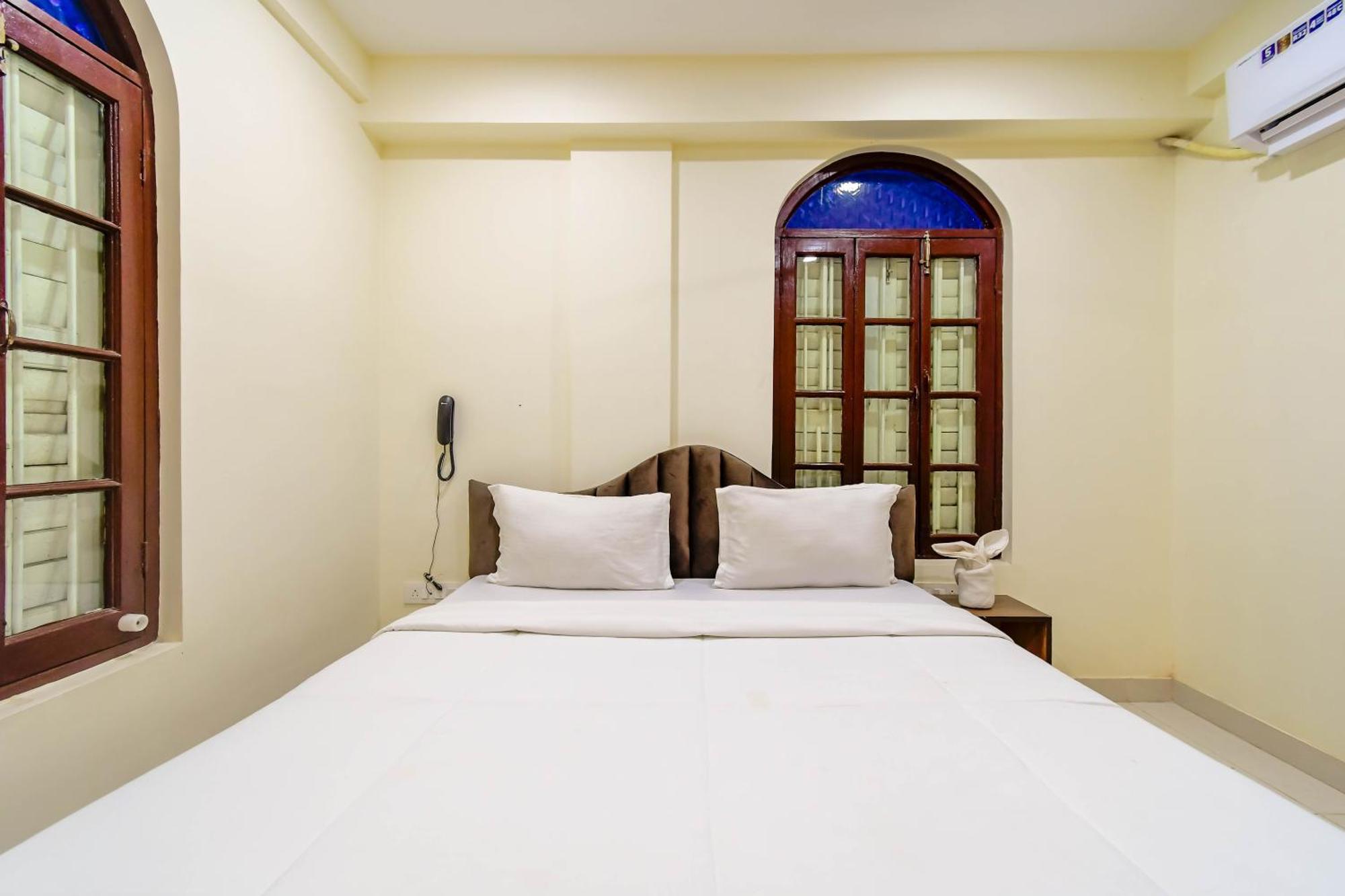 Hotel Mahal Калькутта Экстерьер фото